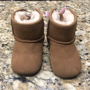 Toddler Uggs size 4/5